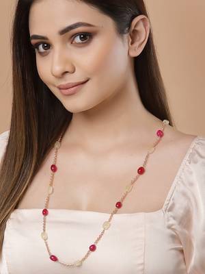 Red pearl necklaces 1