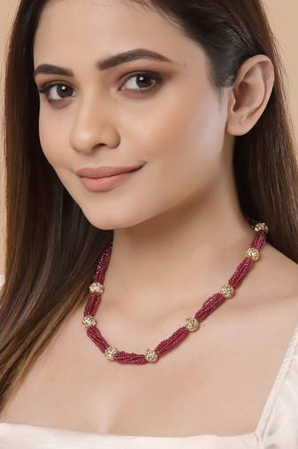 Pink pearl necklaces