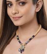 Blue pearl necklaces