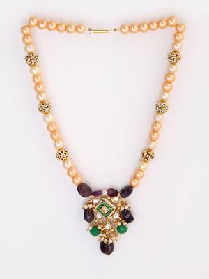 Purple pearl necklaces 3