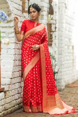 Green woven tussar silk saree with blouse 3
