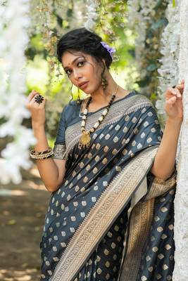 Wine woven linen saree with blouse 2