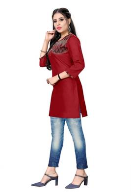 Maroon woven viscose short-kurtis 3