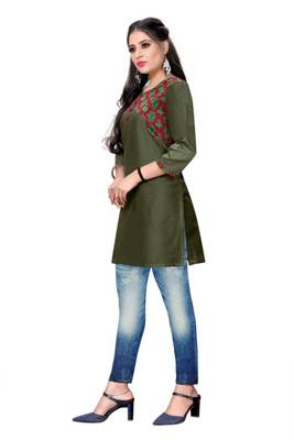 Green woven viscose short-kurtis 3