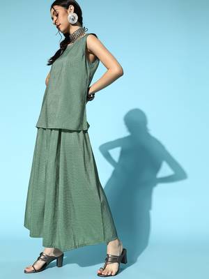 Green printed art silk kurta-sets 2