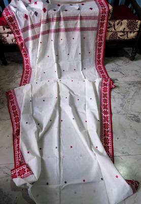 Sareesboutique.in Handspun Pure Khadi Cotton Saree in traditional Red and White 4