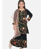 Little Bansi Floral Embrodiery Velvet Kurta Plazzo in Mehendi Green