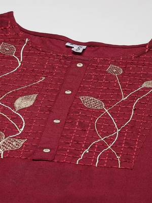 Maroon embroidered cotton kurtas-and-kurtis 4