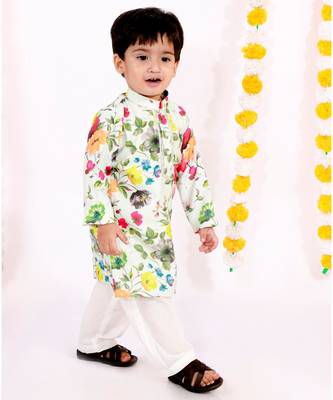 Little Bansi Full Sleeves Floral Print Kurta With Pajama   Green 3