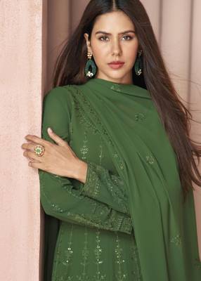 Green thread embroidery georgette salwar 3