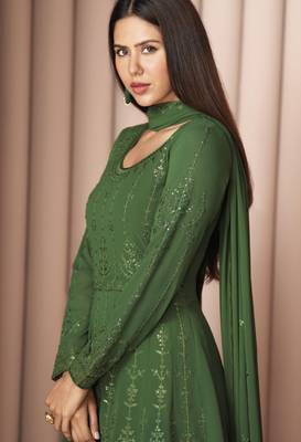 Green thread embroidery georgette salwar 4