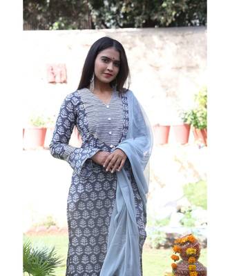 grey cotton stitched  kurta  &   dupatta  &   bottom 4