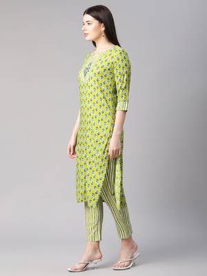 Green printed viscose ethnic-kurtis 3