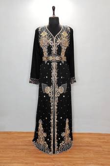 Black luxurious Moroccan Kaftan With Sun-proof hijab.