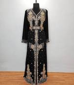 Black luxurious Moroccan Kaftan With Sun-proof hijab.