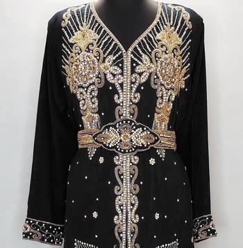 Black Moroccan Kaftan With Sun-proof hijab 2