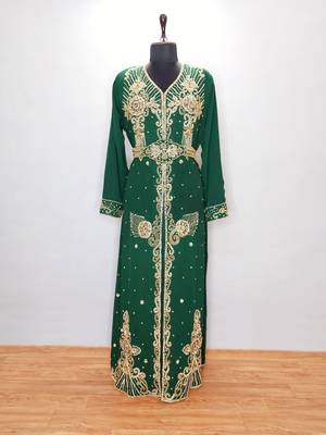 Dark Green Moroccan Kaftan With Sun-proof hijab 1