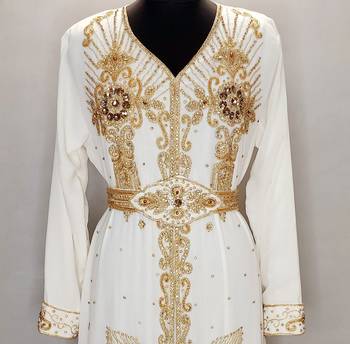 off white Moroccan Kaftan with Sun-proof hijab 2