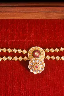 Red pearl Mathapati maang tikka with Pearl Chain for Women