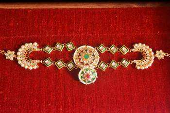 Red pearl Mathapati maang tikka with Pearl Chain for Women 1