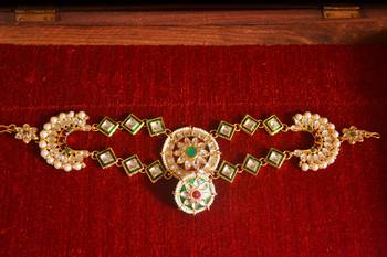 Red pearl Mathapati maang tikka with Pearl Chain for Women 1