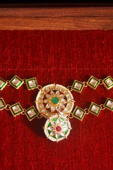 Red pearl Mathapati maang tikka with Pearl Chain for Women