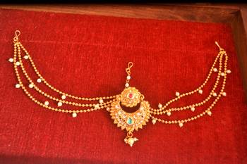  Red pearl mathapati maang tikka with pearl chain for women 2