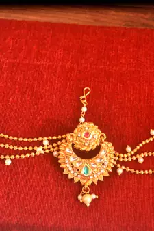  Red pearl mathapati maang tikka with pearl chain for women