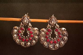 Silver onyx stone circular oxidised dangler drop carved studs earrings 1