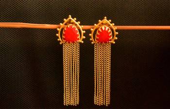 Gold onyx Stone Long Chain danglers-drops Srud Earrings 3