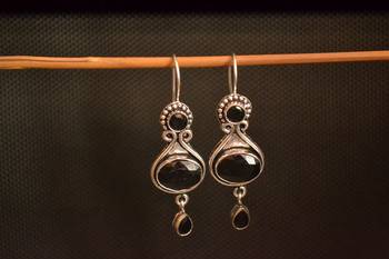 Black onyx stone danglers-drops earrings 3