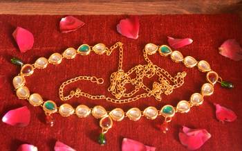 Gold waist-belt 1