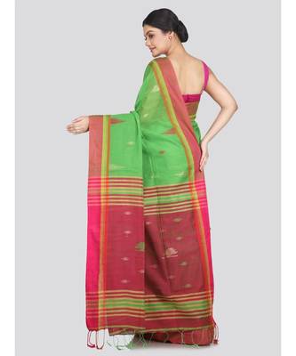 Women's green cotton silk handloom sarees With Blouse 3