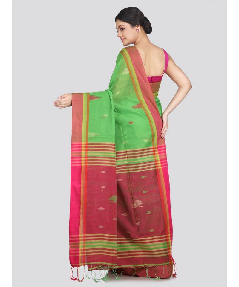 Women's green cotton silk handloom sarees With Blouse