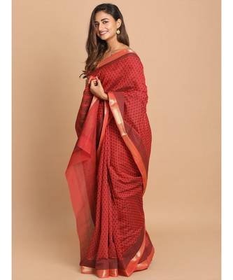 Printed Cotton Blend Saree with blouse in Maroon 2