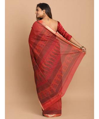 Printed Cotton Blend Saree with blouse in Maroon 3