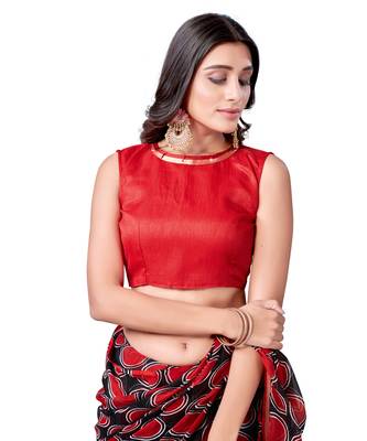 Red printed chiffon saree with blouse 5