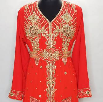 Red Moroccan Kaftan With Sun-proof hijab 2