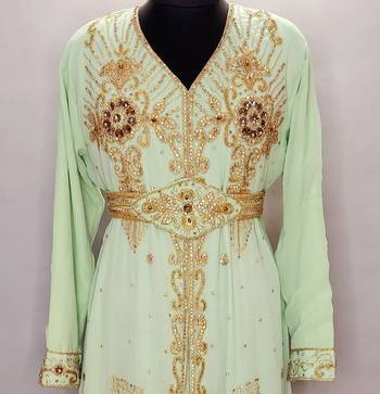 Light Green Moroccan Kaftan	With Sun-proof hijab 2