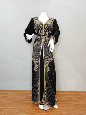 Black Moroccan Kaftan With Sun-proof hijab 1