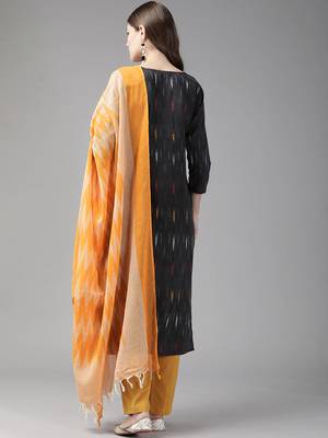 Black embroidered cotton kurta-suits 3