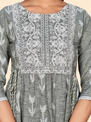 Vbuyz Women'S Embroidered Anarkali Cotton Blend Pista Stitched Kurta 8