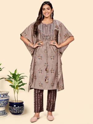 Vbuyz Women'S Embroidered & Mirror  Muslin Light Brown Stitched Kaftan Kurta With Pant Set 1
