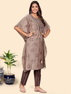 Vbuyz Women'S Embroidered & Mirror  Muslin Light Brown Stitched Kaftan Kurta With Pant Set 6