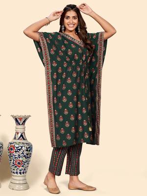 Vbuyz Women'S Embroidered & Mirror  Muslin Green Stitched Kaftan Kurta With Pant Set 6