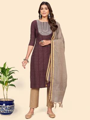 Vbuyz Women'S Embroidered & Sequience Straight Cotton Purple Stitched Kurta Pant With Dupatta 1