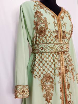 Light Green Moroccan Kaftan	With Sun-proof hijab 3