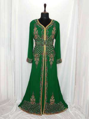 Dark Green Moroccan Kaftan With Sun-proof hijab 1