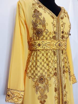 Yellow Moroccan Kaftan	With Sun-proof hijab 3