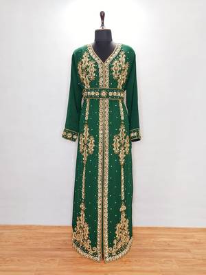 Dark Green Moroccan Kaftan With Sun-proof hijab 1